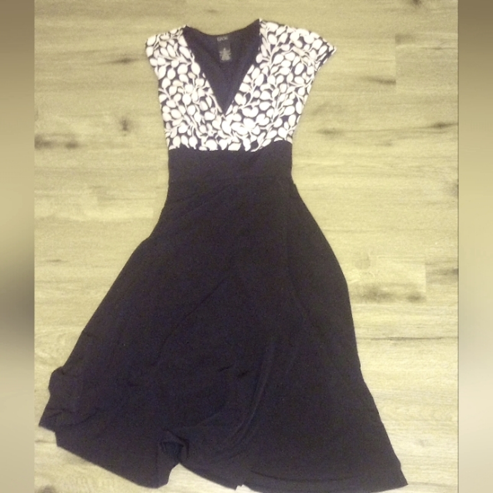 GNW Black and White Midi Dress
